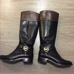 MK two toned boots